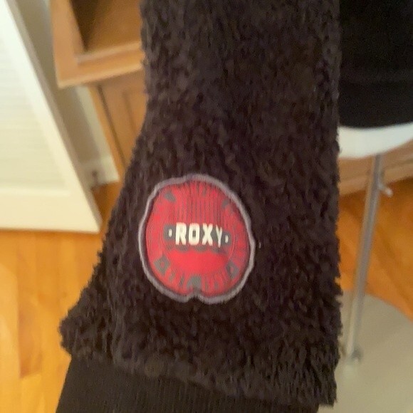 Roxy full zip fuzzy hoodie, Size Large - Picture 4 of 10